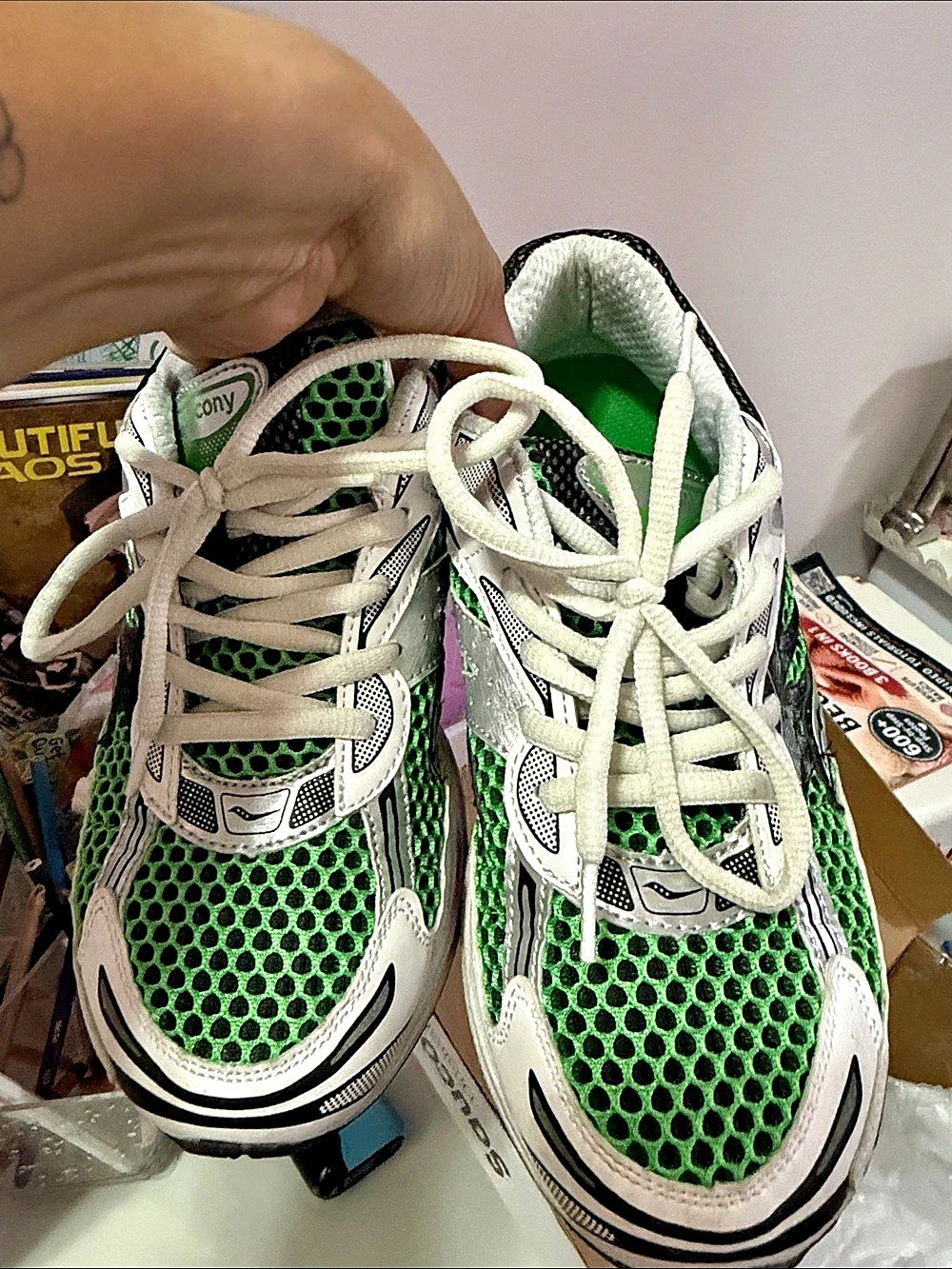 Saucony ProGrid Omni 9 Green & White Athletic Sneakers